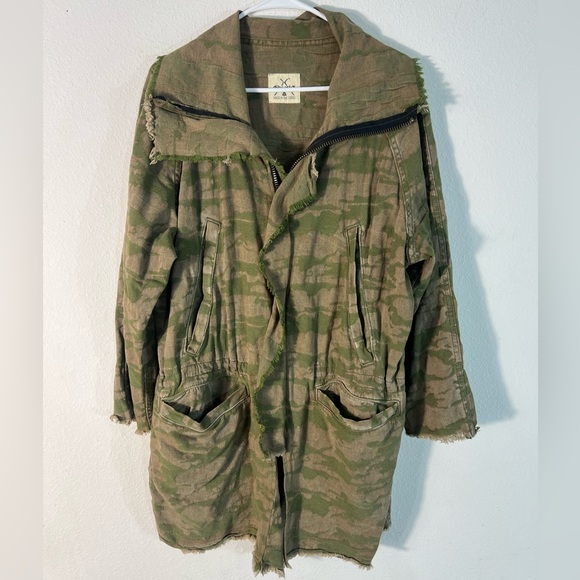 Tribe Kelly Camo Fray Jacket - Picture 10 of 10